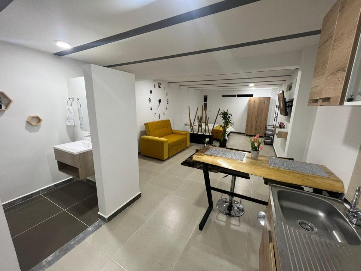 Apartment Astromelias