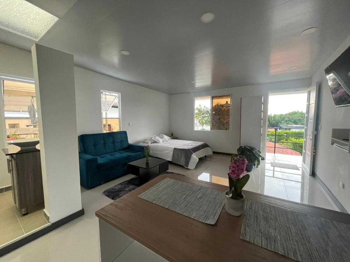 Astromelias Apartment